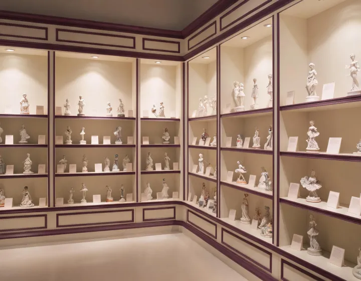 Nao porcelain archive display