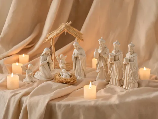 Holiday nativity porcelain scene